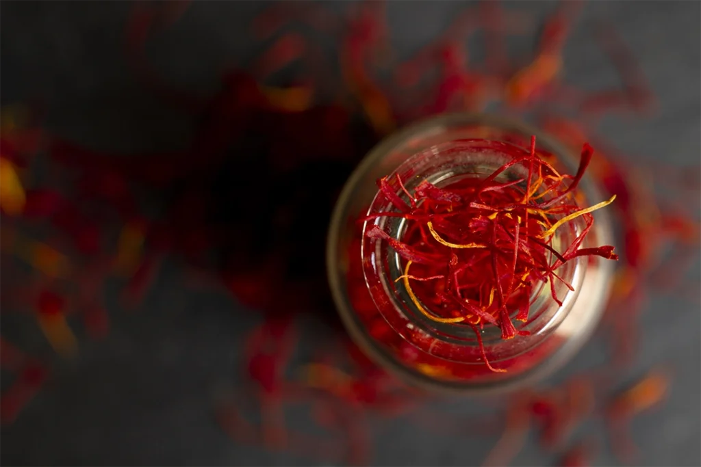 The Ultimate Saffron Buying Guide: How to Choose Quality Threads and Avoid Fakes